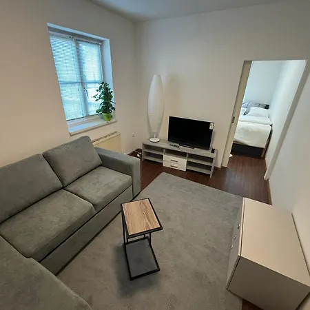 Apartman The Alps 2 *
